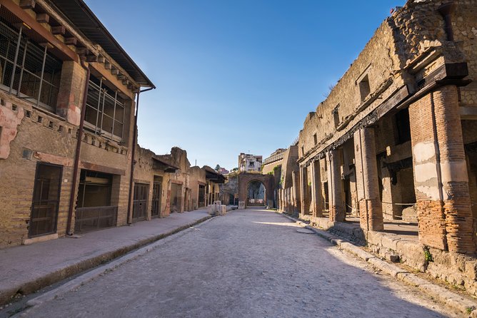 Pompeii and Herculaneum small group Excursion from Naples - The guided part: why the archaeologist makes this worth it