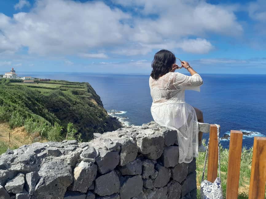 Ponta Delgada: Shore Excursion - The Blue & Green Lake - A Arruda pineapple plantation: the food stop that adds real context