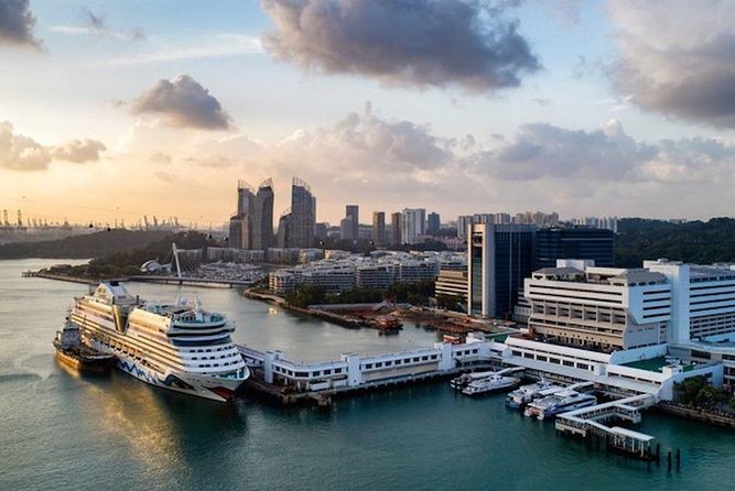 Private Customised Shore Excursion in Singapore By Car - Kampong Glam, Haji Lane, Tiong Bahru, and Sentosa pacing