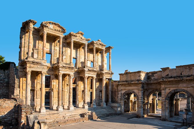 Private Ephesus Shore Excursion - Meeting Your Guide at Kusadasi Port (So You Don’t Lose Time)