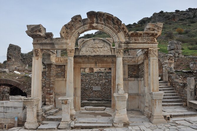 Private Ephesus Shore Excursion From Kusadasi Port - Pickup and the AC Deluxe Van: Where the Day Starts (and How It Feels)
