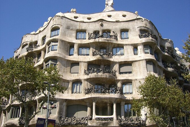 Private, guided shore excursion w/ chauffeured vehicle - How the private shore setup saves your day in Barcelona
