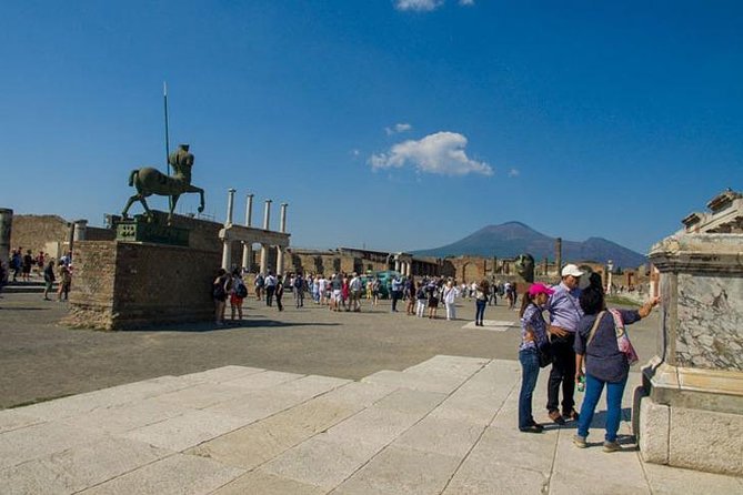 Private Pompeii & Amalfi Coast Shore Excursion from Naples Port - Amalfi Town Break: Lunch and a Realistic 45 Minutes