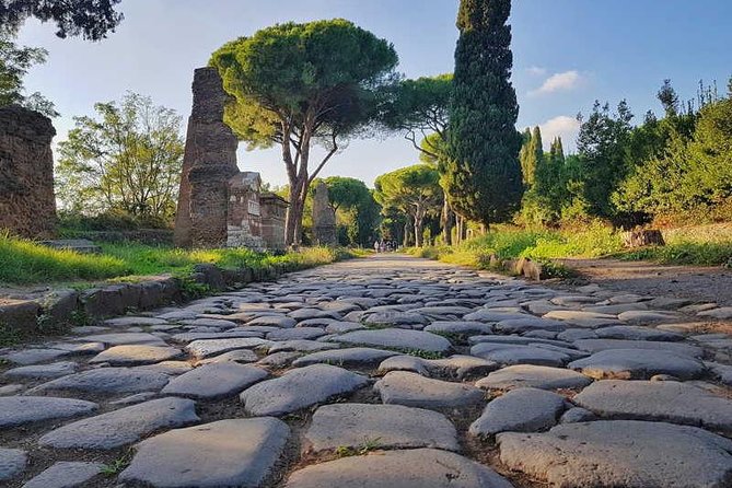 Private Shore Excursion from Civitavecchia Rome Port to Rome City - Pantheon and Trevi Fountain: two stops that always pay off