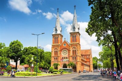 Private Shore Excursion of Cu Chi Tunnels and Ho Chi Minh City - The Guide Factor: When Tony and Susu Are In the Driver’s Seat