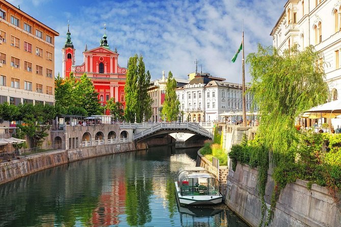Private tour/Shore excursion to Lake Bled and Ljubljana from Trieste - Ljubljana Castle: symbols, photos, and a final viewpoint
