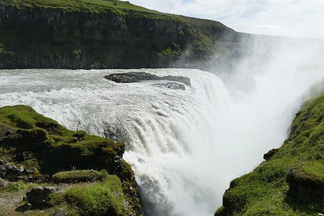Reykjavik Shore Excursion: The Golden Circle Full Day Tour - The ride: air-conditioned minivan, morning meeting, and group size