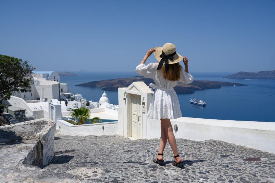Santorini : Discover with Locals - Private Shore Excursion - Oia Streets and Blue-Dome Photo Stops