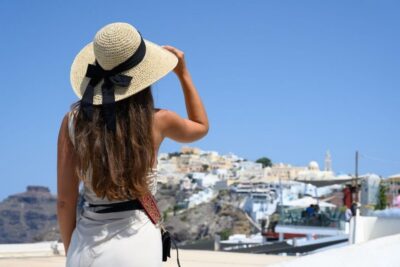 Santorini : Discover with Locals - Private Shore Excursion - Fira by Cable Car: Fast Access and Your First Views