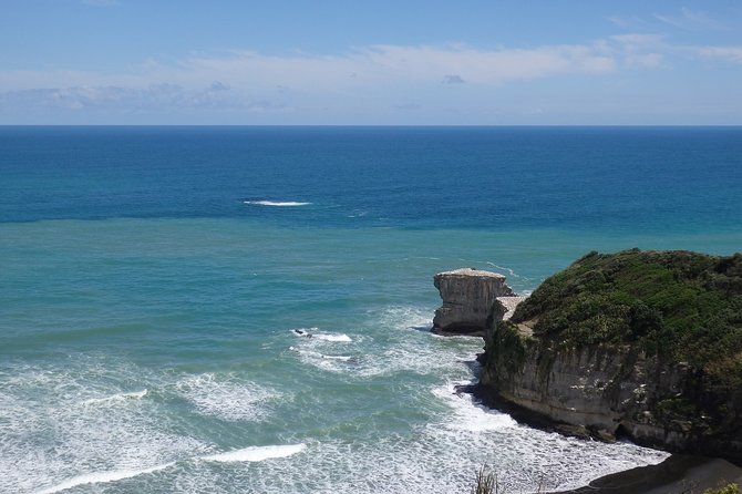Shore Excursion: Auckland Scenic Full Day Tour - 8 Hours - Soljans Estate Winery wine tasting on the Kumeu Wine Trail