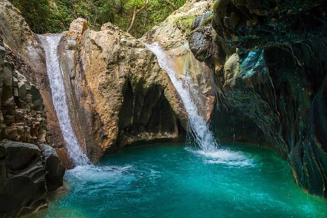 Shore Excursion Cruise ship Waterfalls y Buggys - Shopping Stops and Photo Pressure: How to Keep Control of Your Time