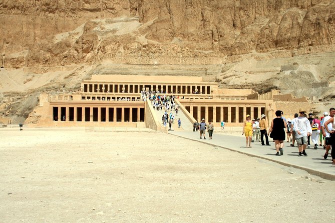 Shore Excursion: Day Tour from Safaga Port to Luxor - Hatshepsut at Deir el-Bahari: Why This Temple Feels Different