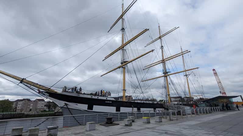 Shore Excursion f/Greenock: Glasgow, Kelpies, Falkirk Wheel - A fast-hit Glasgow shore day: Kelpies to Riverside Museum in 8 hours