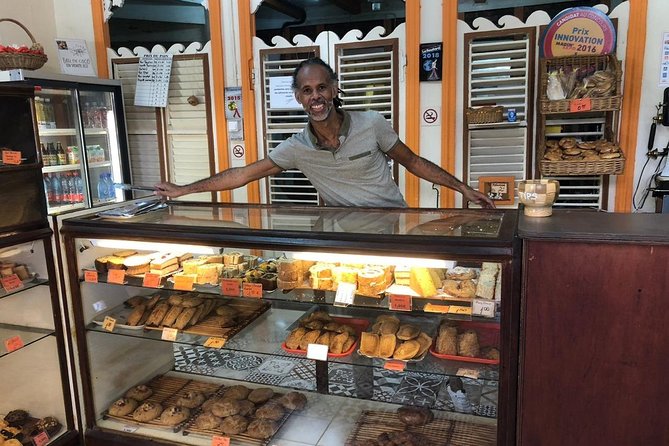 Shore Excursion: Fort-de-France Food Tasting and Cultural Walking Tour - Is this a good fit for cruise days and first-time Fort-de-France visits?