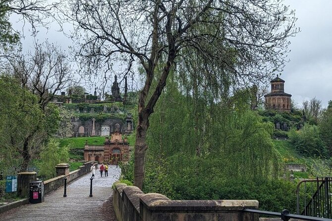 Shore Excursion from Greenock: Glasgow, Kelpies, Falkirk Wheel - University of Glasgow’s main building: a Neo-Gothic flex