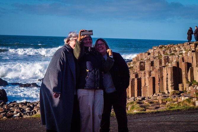 Shore Excursion: Giant's Causeway Tour Including Belfast City Tour - Dunluce Castle: 10 Minutes of Cliffside Wow