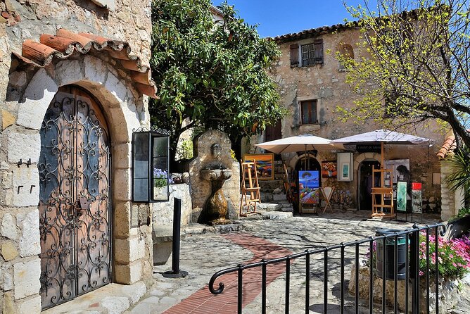 Shore excursion to Eze, Monaco & Monte-Carlo from Villefranche - The Drive to Monte-Carlo: Formula One Circuit Energy