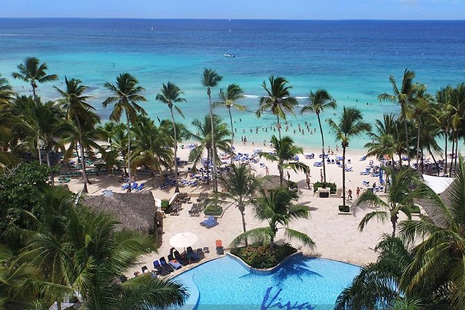 Shore Excursion: Viva Wyndham Resort For The Day With Unlimited Food & Drinks - La Romana, but make it a resort day