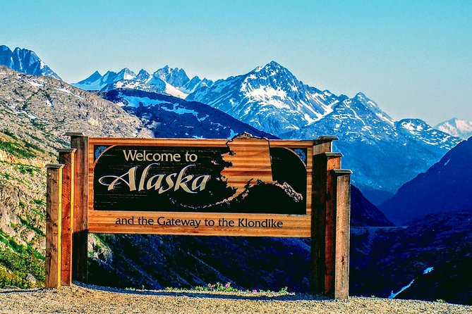 Skagway Shore Excursion: Full-Day Tour of the Yukon - Carcross Village and Bennett Beach: A Quick Cultural Pause