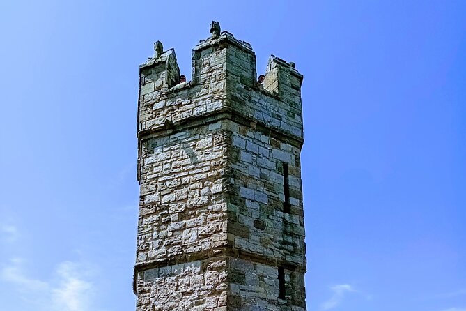 Small group Holyhead shore excursion in Caernarfon castle - Caernarfon Town Time: A Quick Reset (Stop 3)