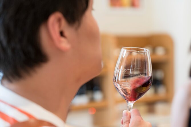 Small Group Marseille Shore Excursion : Avignon & Chateauneuf du Pape Wine Tour - What you get from the guide, and why it matters