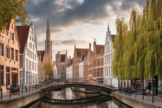 Stress-Free Bruges for Cruise Passengers with opt. Canal Cruise - Stop 2: Princely Beguinage Ten Wijngaarde, where Bruges slows down