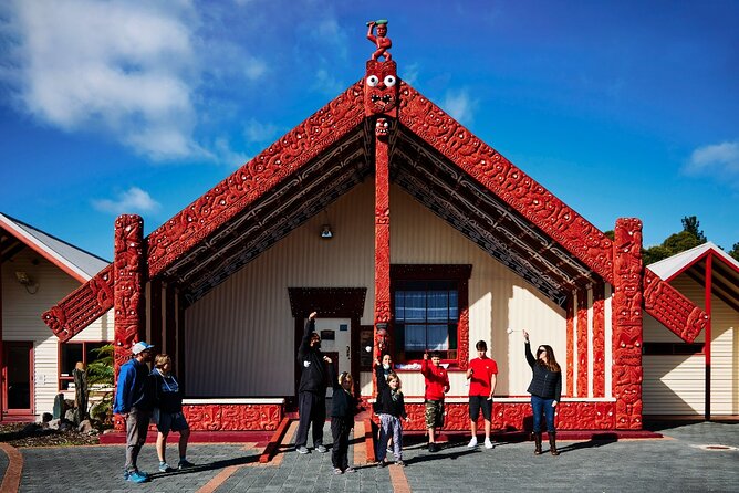 Tauranga Shore Excursion: Rotorua Highlights - Rotorua lunch on your own: plan it smart so it doesn’t steal your village time