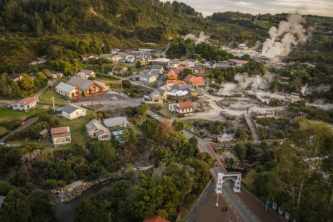 Tauranga Shore Excursion: Rotorua Highlights - What you see around the geysers: steam, mud, cooking, and the timing drama
