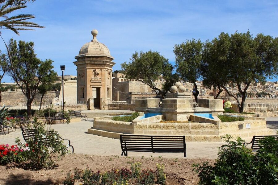 Valletta and 3 Cities Private 4-Hour Shore Excursion - Senglea and Gardjola Gardens: a stop for harbor angles and photo-friendly pacing