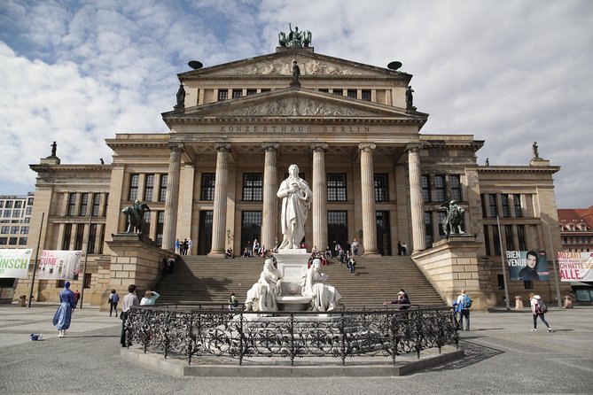Warnemuende Shore Excursion: Private Berlin Tour - Pergamon Museum on your own: a good option, with limits