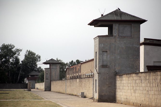 Warnemünde Shore Excursion: Private Sachsenhausen and Berlin Tour - Sachsenhausen Concentration Camp Memorial: how the guided time changes everything